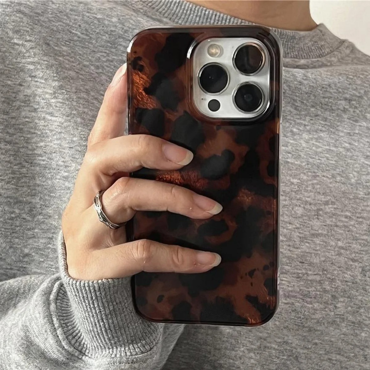 Retro Amber Texture Laser Phon - đánh giá và giá Phone Accessories List